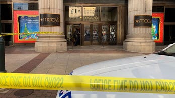 Philadelphia Macy's retail theft turns deadly, 2 security guards stabbed