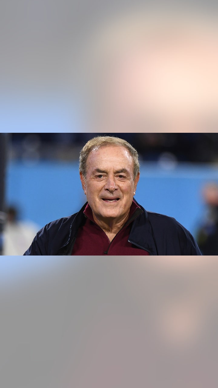 How Old is Sports Announcer Al Michaels: Revealing Insights
