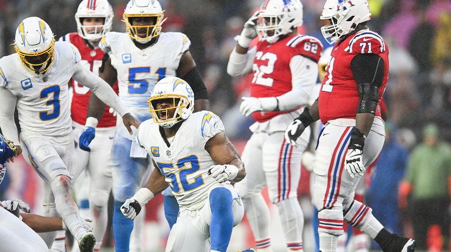 Chargers defense dominates struggling Patriots in low scoring