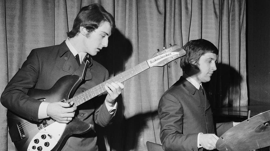 Denny Laine, Moody Blues and Wings co-founder, dies at 79