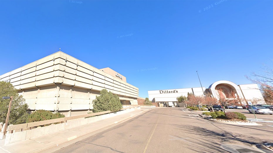 Police respond to report of shots fired at Colorado Springs mall on Christmas Eve