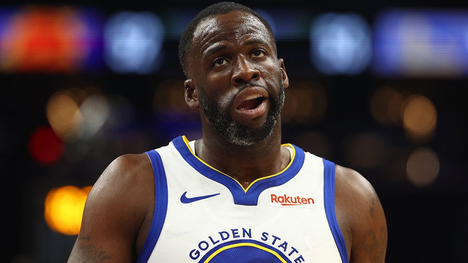 Warriors' Draymond Green wildly punches Suns' Jusuf Nurkic in face, leads to another ejection