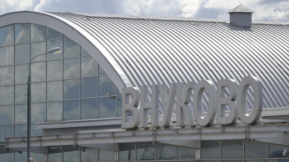 Russian plane carrying ‘radioactive cargo’ forced back to Moscow due to mechanical failure: report