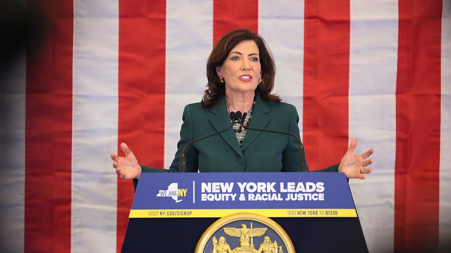 New York Gov Hochul to travel to DC to plead for ‘stronger border,’ blaming federal government for crisis