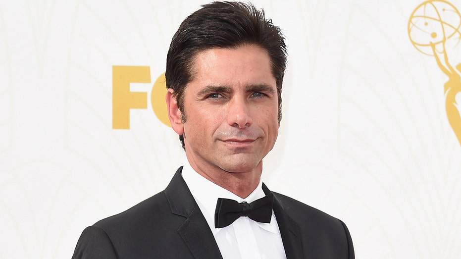 John Stamos says his therapist helped save his life during sobriety journey: 'Probably wouldn't be here'
