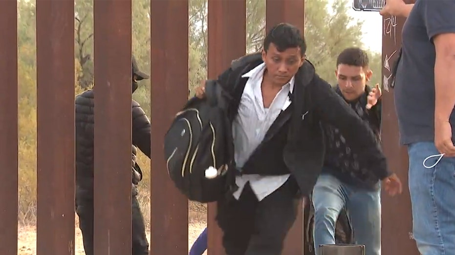 5,000 illegal immigrants released every day into US, admin officials privately tell lawmakers