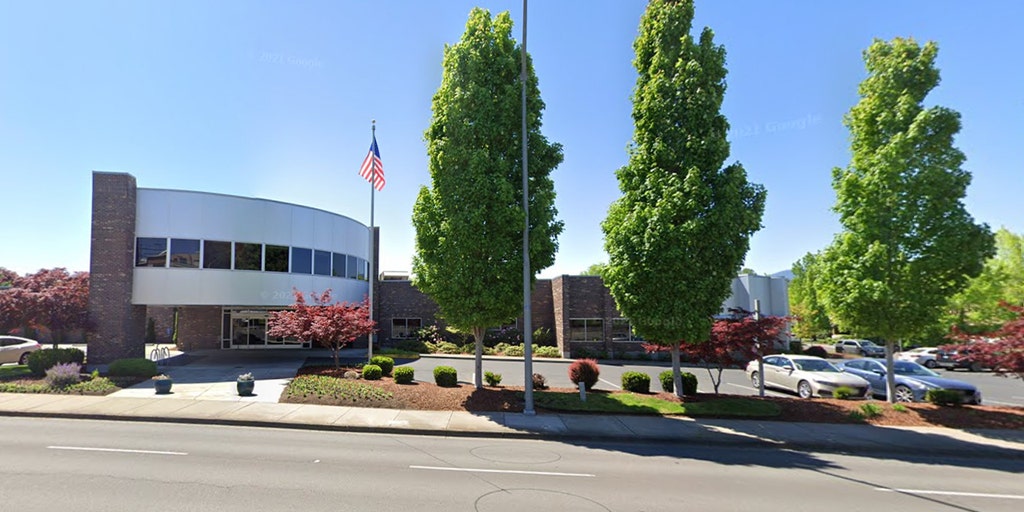 Oregon nurse stole drugs from IVs, left patients to die with just tap water - Vimarsana News