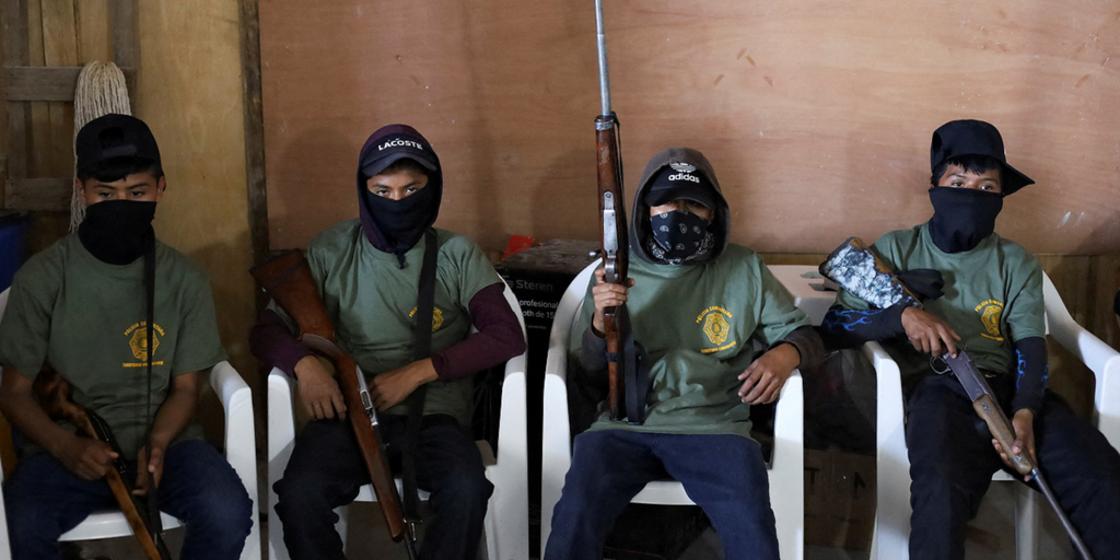 Photos show Mexican children wielding rifles as volunteer police force battles organized crime - Vimarsana News