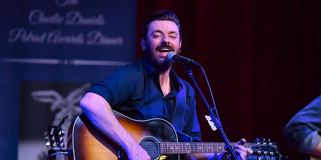 Country star Chris Young addresses 'false accusations' following arrest at Nashville bar - Vimarsana News