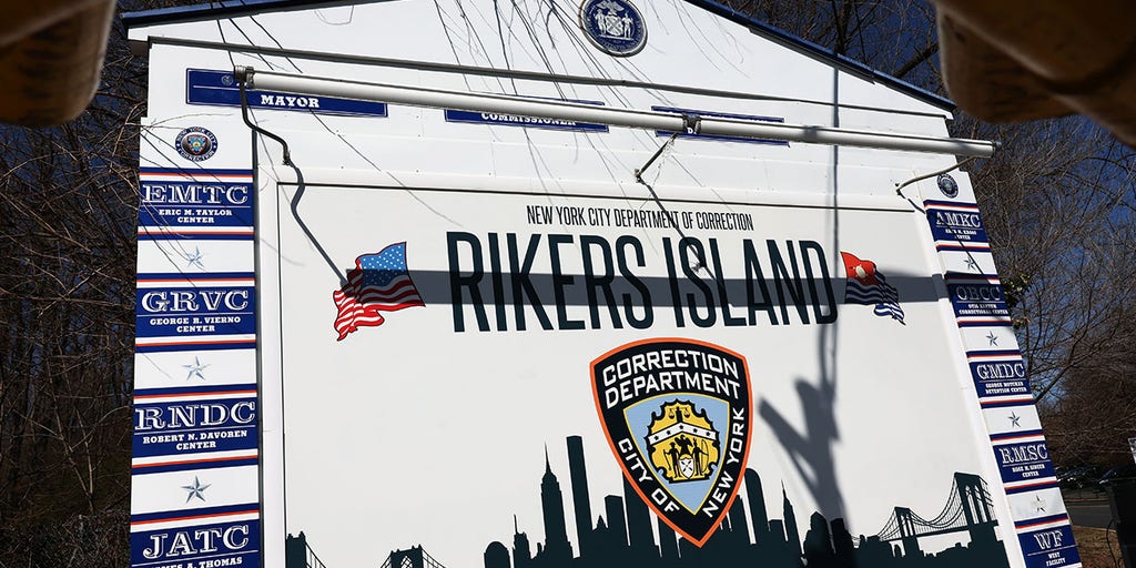 Male 'posing' as transgender allegedly raped inmate at all-women facility on Rikers Island, lawsuit says - Vimarsana News