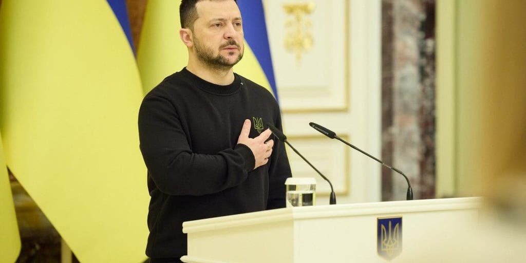 Zelenskyy announces plans to offer dual-citizenship to Ukrainian diaspora - Vimarsana News