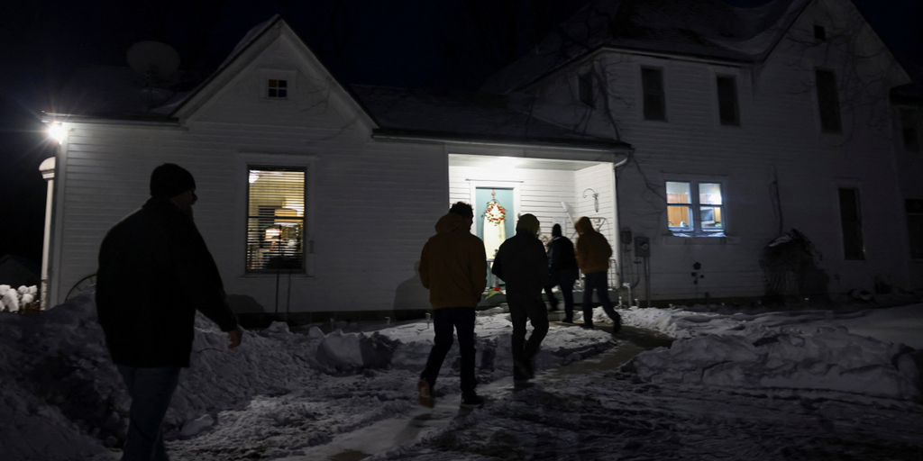 Iowa caucuses turnout lowest in years amid frigid temperatures - Vimarsana News
