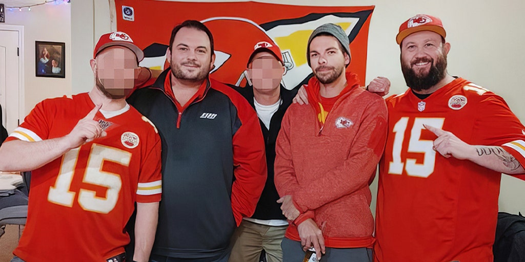 https://a57.foxnews.com/static.foxnews.com/foxnews.com/content/uploads/2024/01/1024/512/KC-fans-death.jpg?ve=1&tl=1