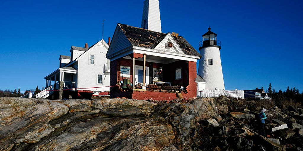 Beloved Maine lighthouse damaged by storm, officials say - Vimarsana News
