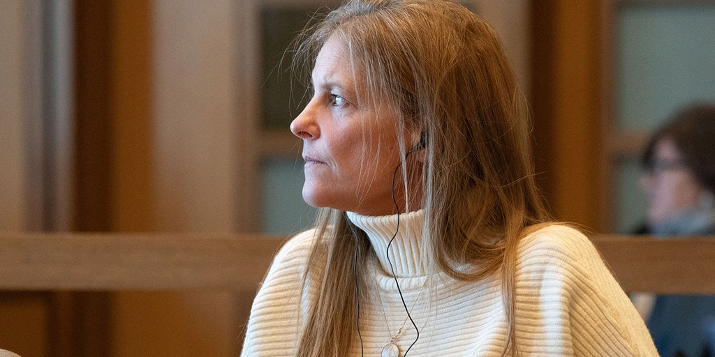 Jennifer Dulos case: Juror dismissed after mouthing 'We love you' to prosecutor - Vimarsana News
