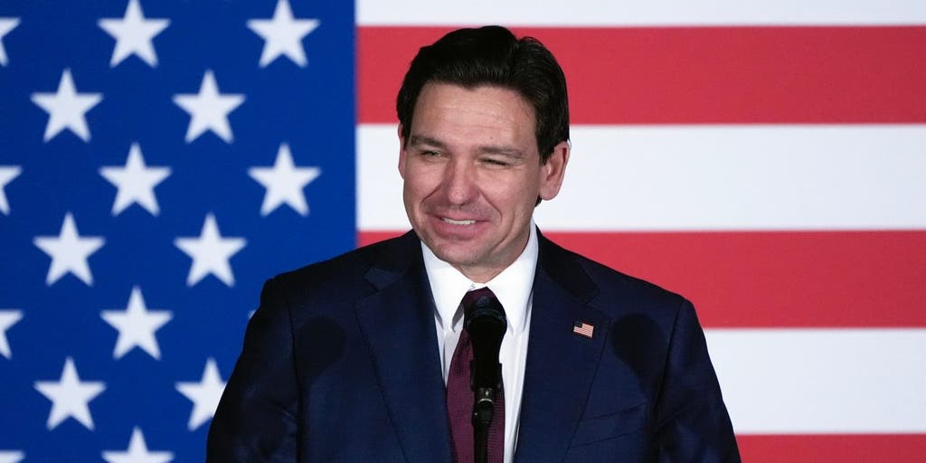 https://a57.foxnews.com/static.foxnews.com/foxnews.com/content/uploads/2024/01/1024/512/Ron-DeSantis-caucus-HQ-West-Des-Moines-IA-Jan.-15-2024-e1705405538756.jpg?ve=1&tl=1