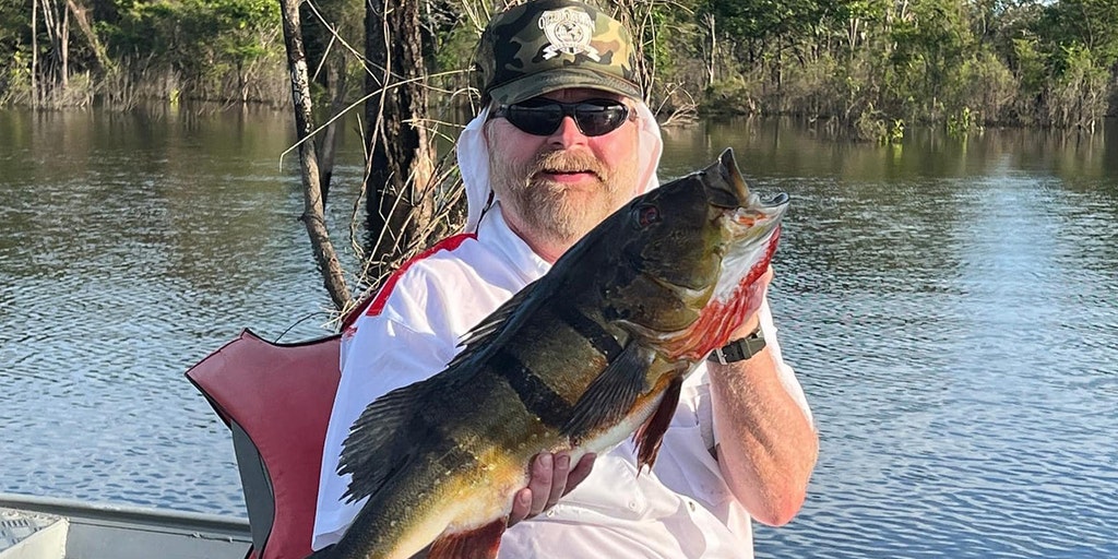 Buck McNeely, 'The Outdoorsman' star, dead at 63 - Vimarsana News
