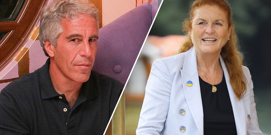 Jeffrey Epstein unsealed documents name celebrities; Kelly Clarkson shares weight loss secret - Vimarsana News