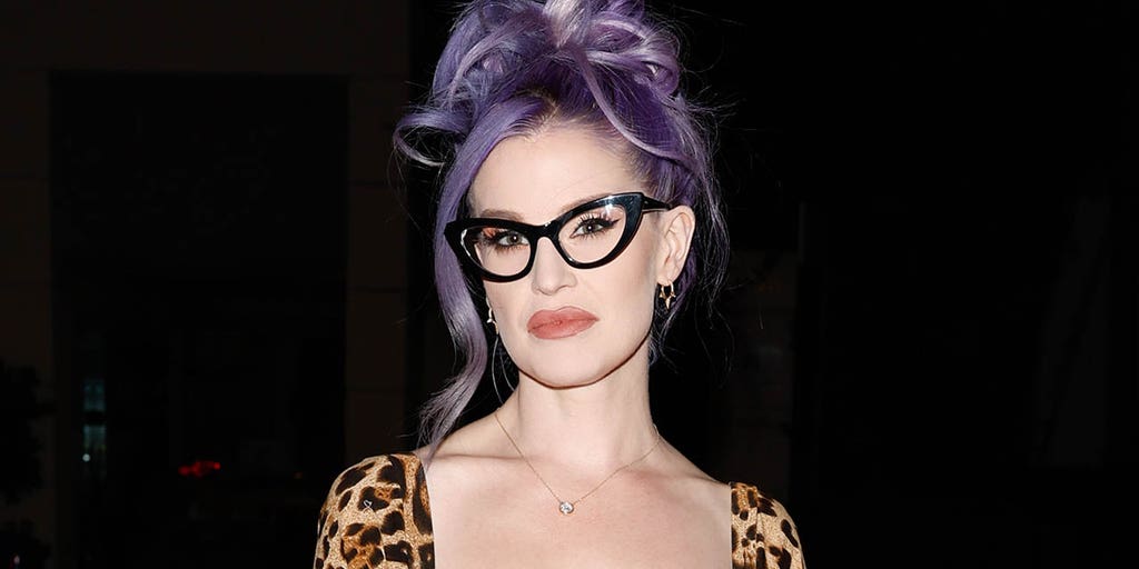 does kelly osbourne smoke cigarettes opens up about drug and alcohol addictions Kelly Osbourne on addiction: 'People