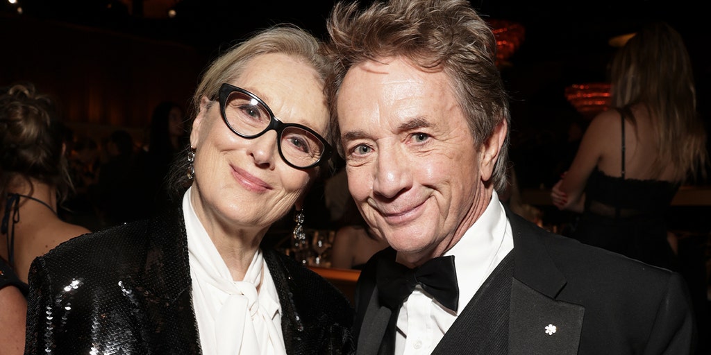 Martin Short shuts down rumors he's dating 'Only Murders in the Building' co-star Meryl Streep - Vimarsana News