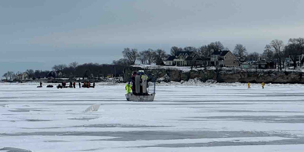 Coast Guard rescues 20 fishermen stranded on Lake Erie ice floe - Vimarsana News