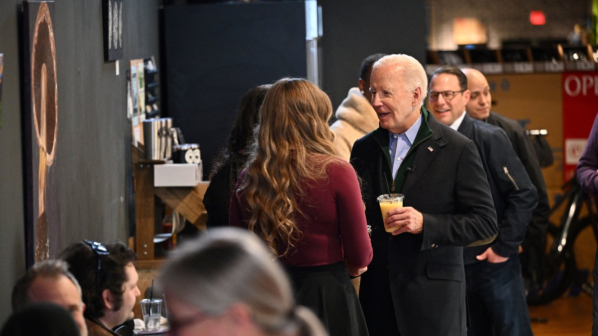 US President Joe Biden at a coffee shop