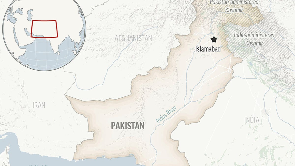 Pakistan, nearby countries on a map