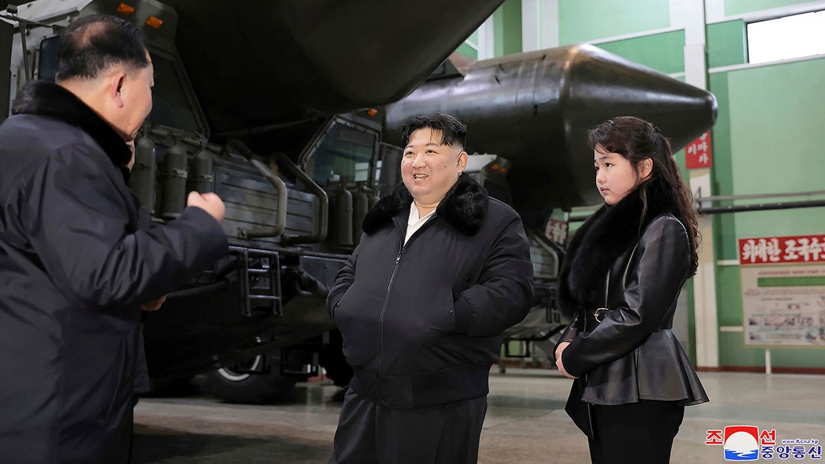 Kim Jong Un, other officials
