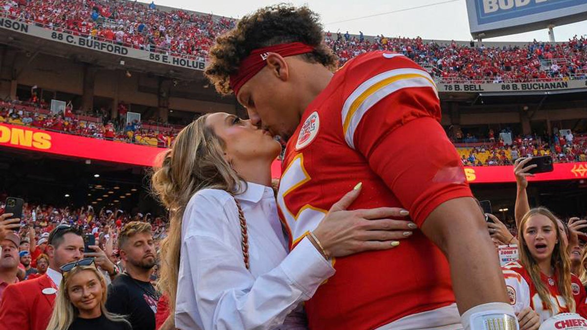 Patrick Mahomes and Brittany Mahomes