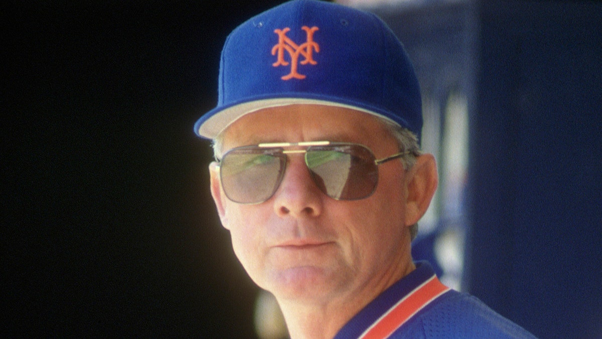 Bud Harrelson managing