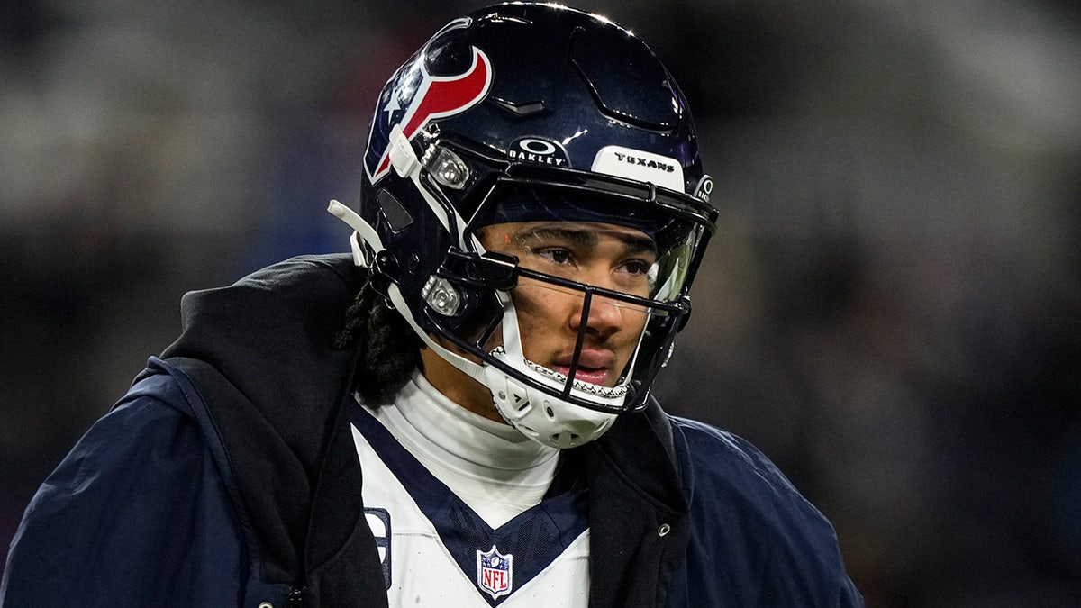 Texans' CJ Stroud walks off