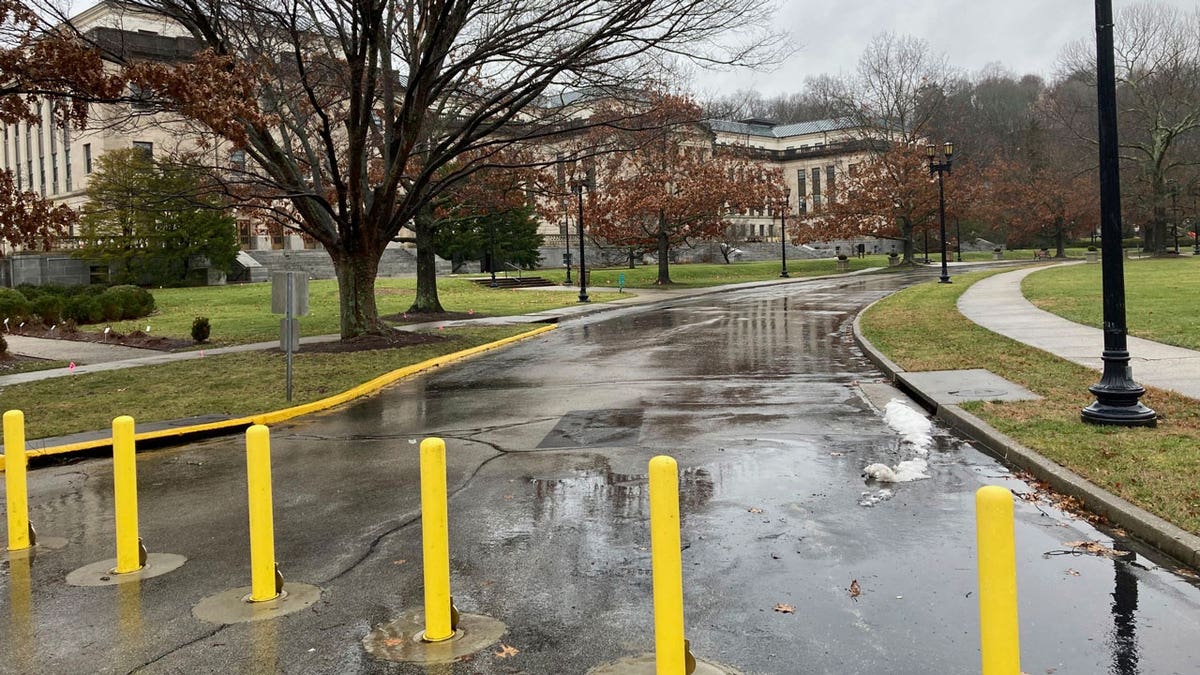 The road between the Kentucky Capitol and the Capitol Annex is blocked off