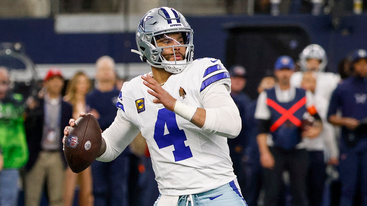 Cowboys' Dak Prescott sums up performance in brutal playoff loss with 3 words | Fox News