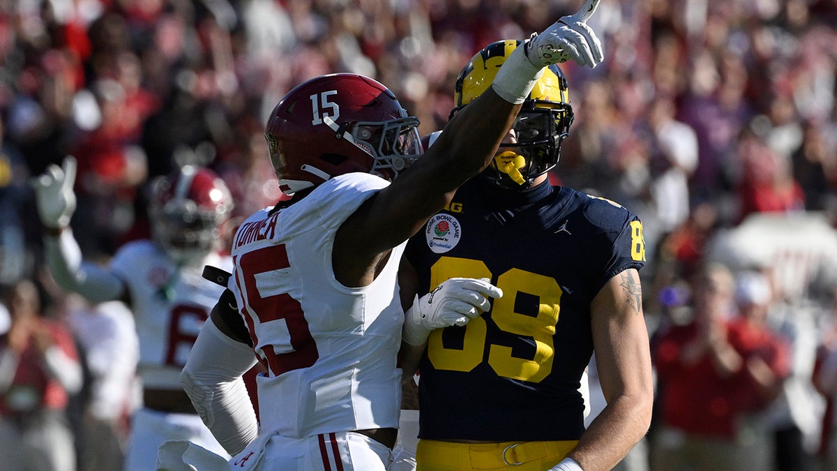 Alabama star Dallas Turner plots NFL future immediately after Rose Bowl loss: ‘I’m gone’ 1 Dallas Turner and AJ Barner