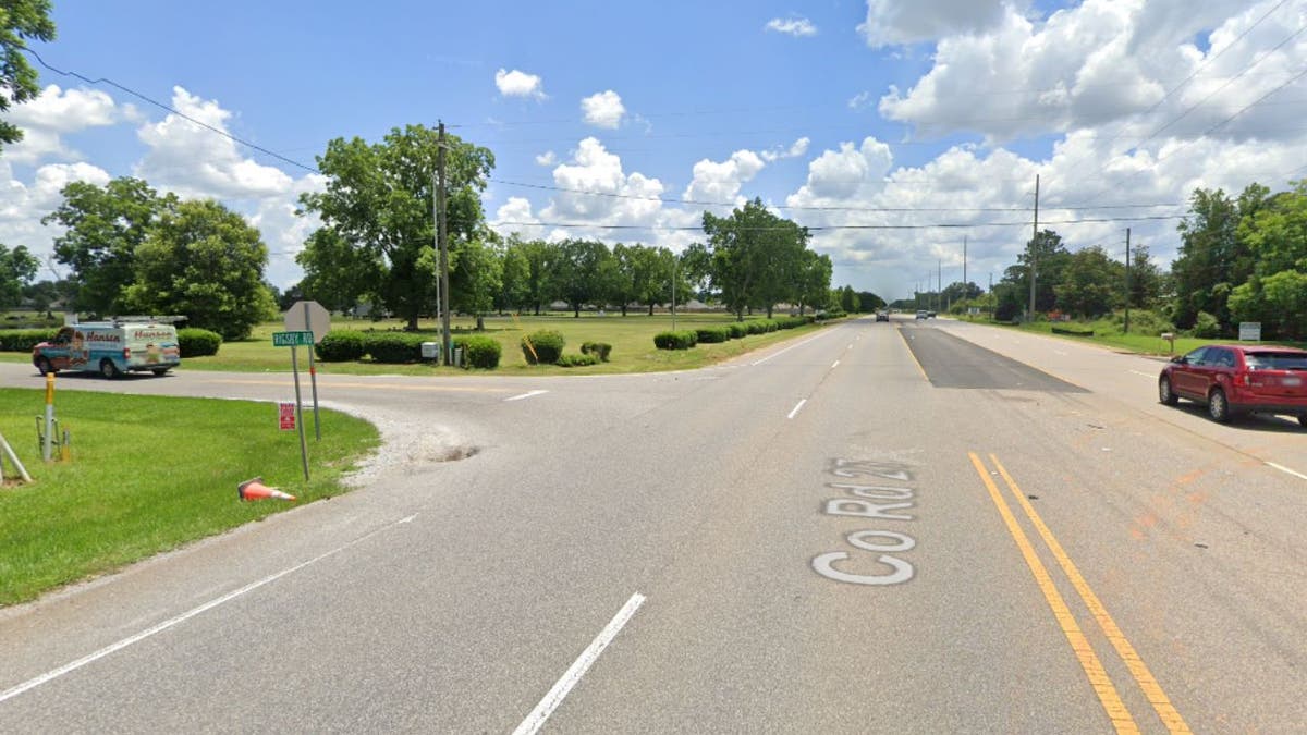 A road image of Highway 181 near Rigsby Road in Daphne