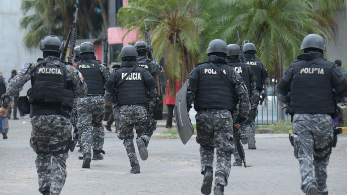 Chaos And Violence In South American Country Fuels Massive Rise In   Ecuador Police 