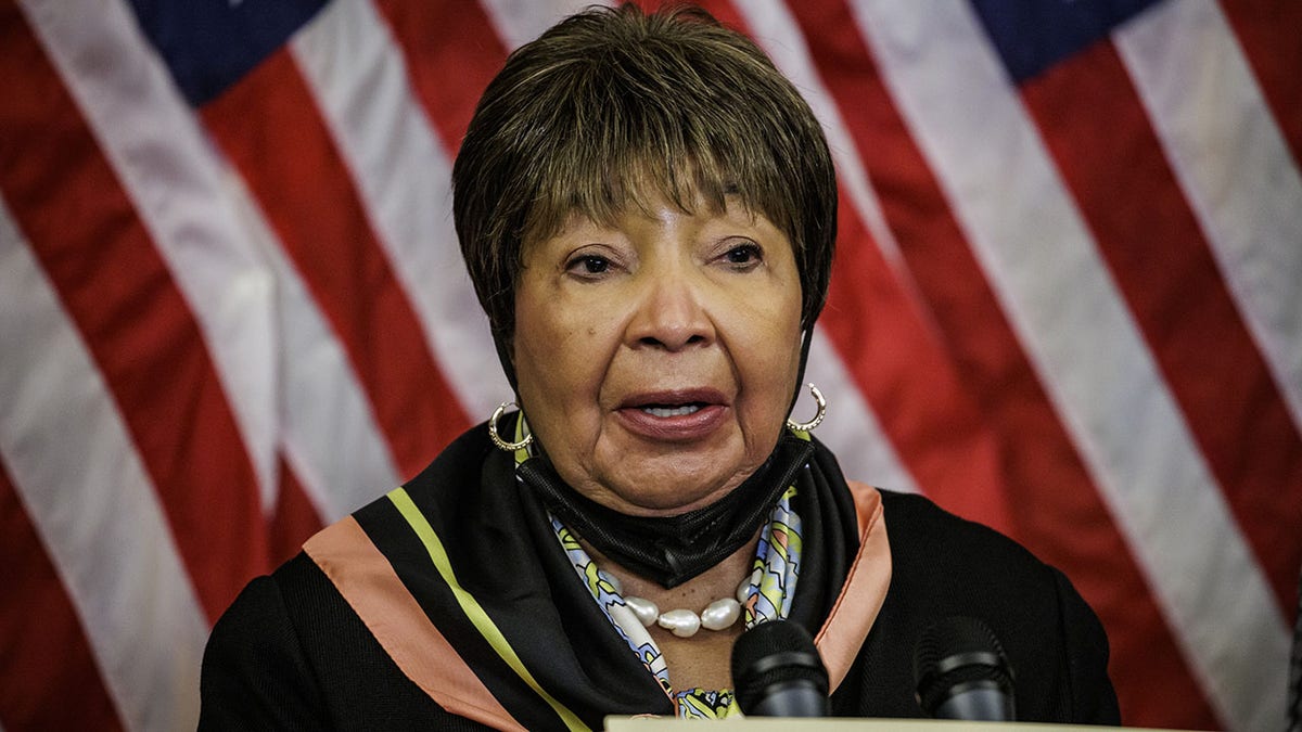 Rep. Eddie Bernice Johnson’s family, attorney say medical negligence ...