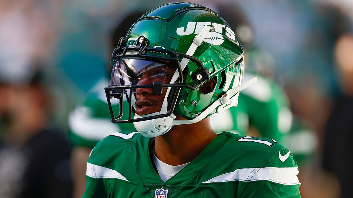 Garrett Wilson vs Dolphins