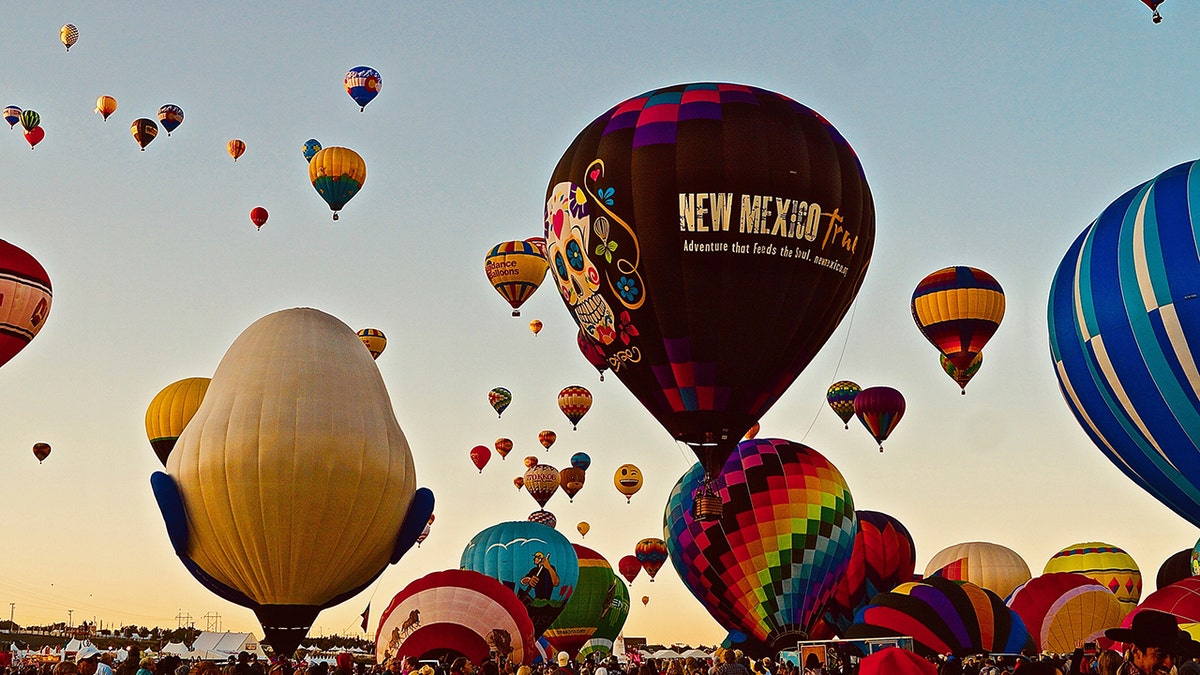 hot air balloons in new mexico