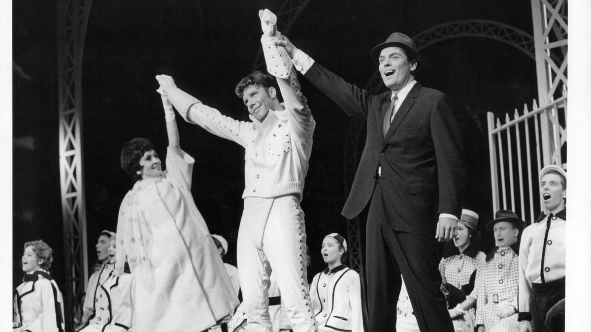 Chita Rivera Marty Wilde Peter Marshall at the end of the play Bye Bye Birdie