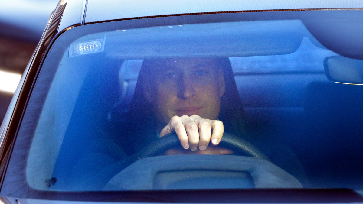 Prince William leaving London Clinic