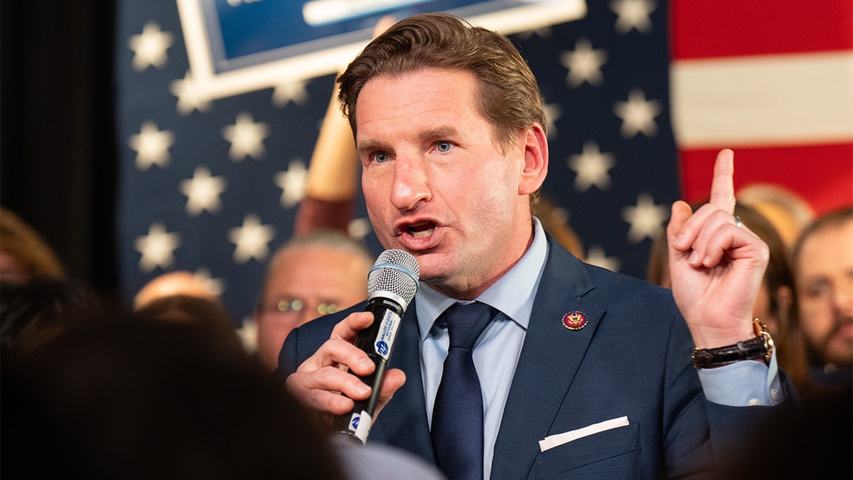 Biden challenger Dean Phillips nabs nearly 20 percent in New Hampshire