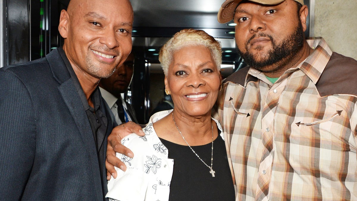 Dionne Warwick poses with her sons David and Damon Elliot