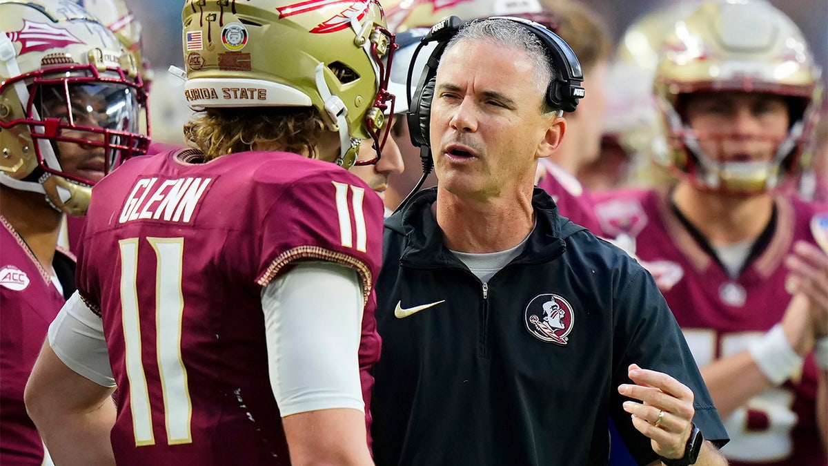DJ Uiagalelei will transfer to Florida State, play for third college team 2 Mike Norvell talks to his quarterback
