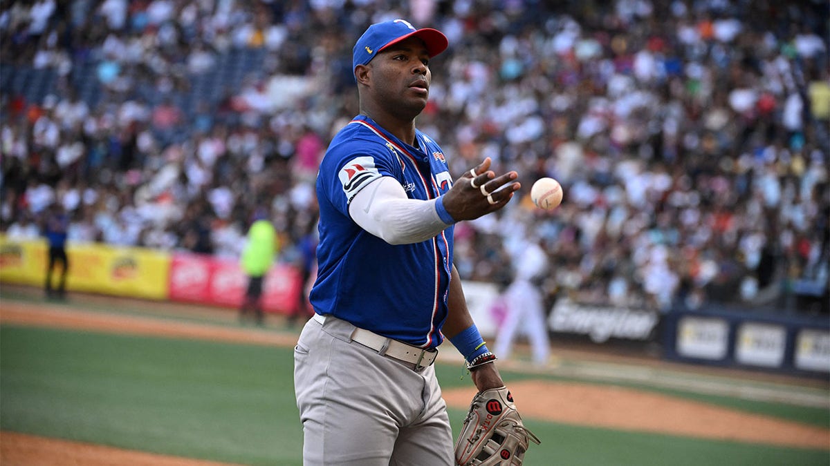 Yasiel Puig during a Venezuelan baseball game