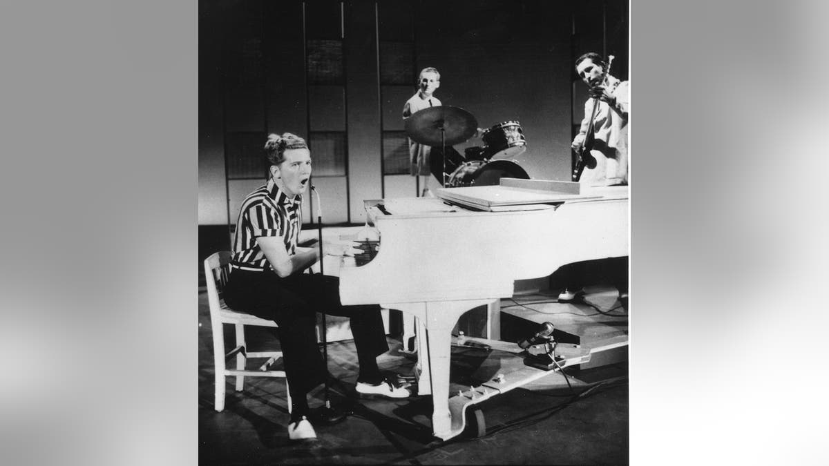 Jerry Lee Lewis playing the piano