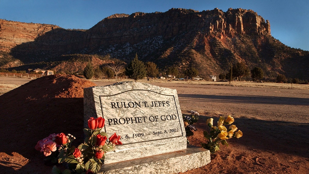 The grave of Rulon Jeffs near the mountains