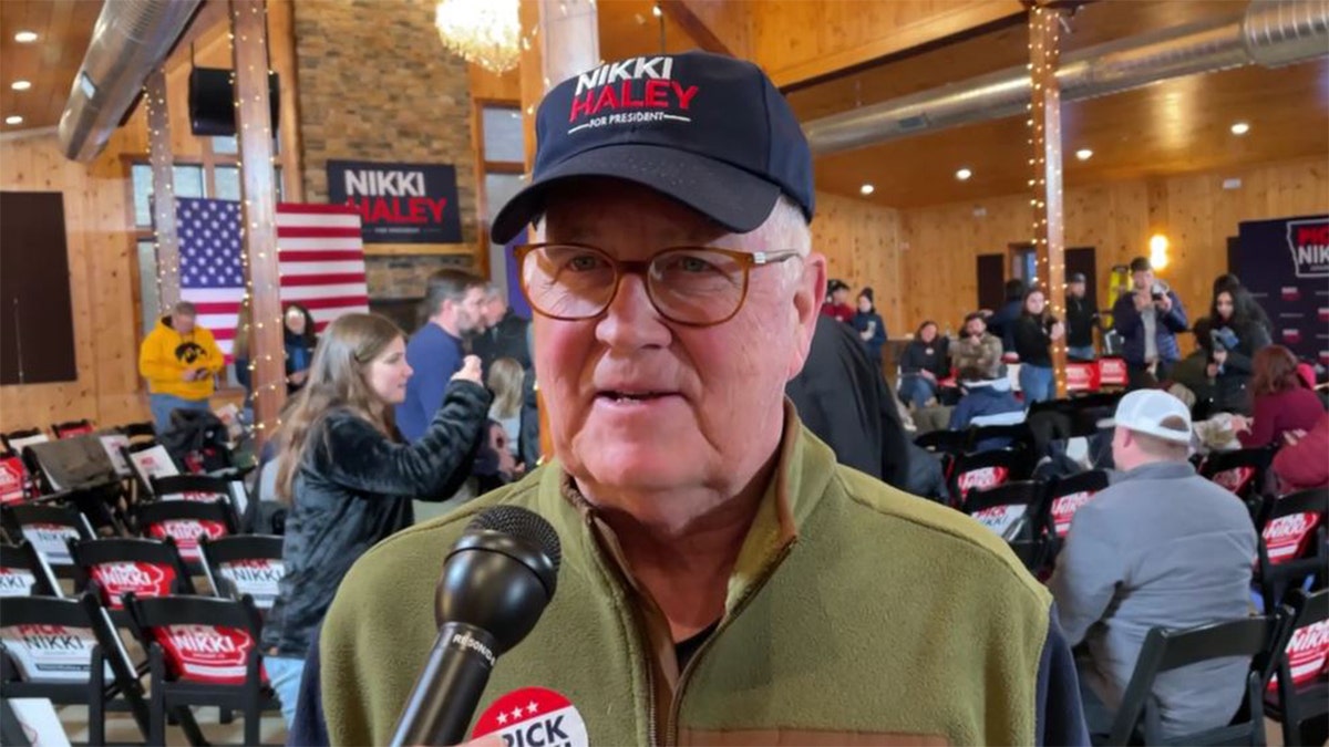 Nikki Haley supporter Iowa rally