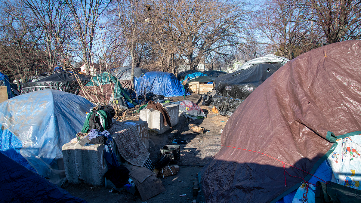 Large Minneapolis Homeless Encampment Set To Close Due To Blight   Homeless Encampment 2 