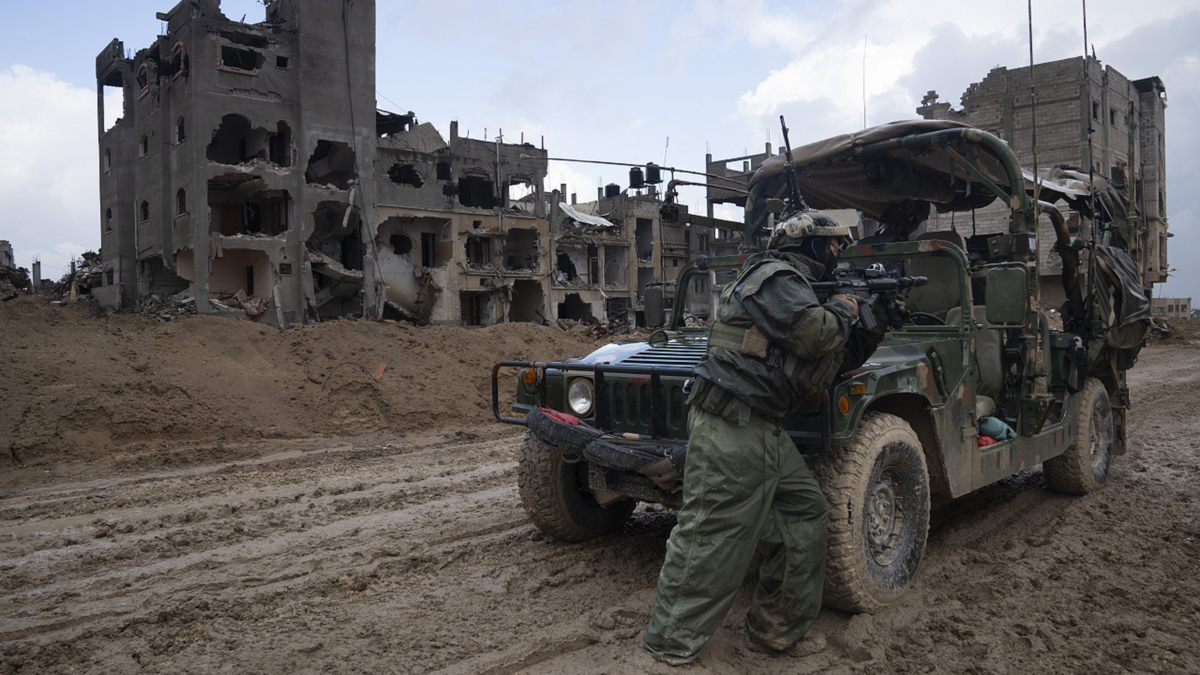 Israeli soldier in Khan Younis